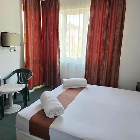 Family нouse -нotel Asai Hotel
