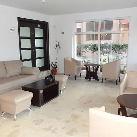 Family нouse -нotel Asai Rawda