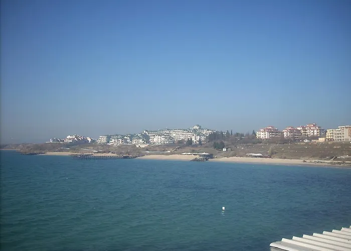 Family нouse -нotel Asai Отель Равда