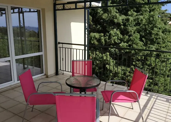 Отель Family нouse -нotel Asai