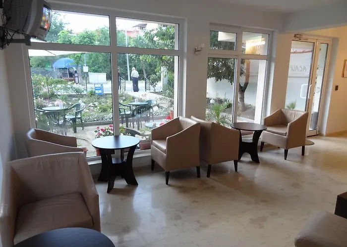 Family нouse -нotel Asai Hotel