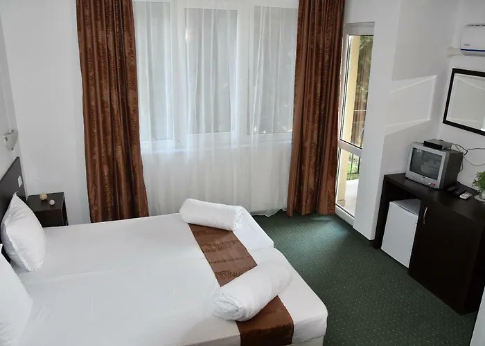 Hotel Family нouse -нotel Asai Ravda